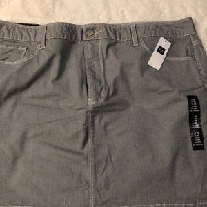 Gap super cute skirt!